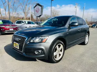 2012 Audi Q5 3.2 quattro Premium Plus