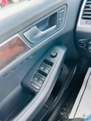 2012 Audi Q5 3.2 quattro Premium Plus