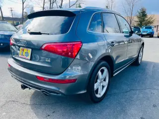 2012 Audi Q5 3.2 quattro Premium Plus