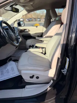 2018 Chrysler Pacifica Touring L Plus