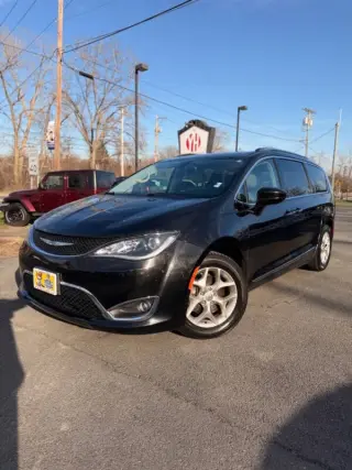 2018 Chrysler Pacifica Touring L Plus