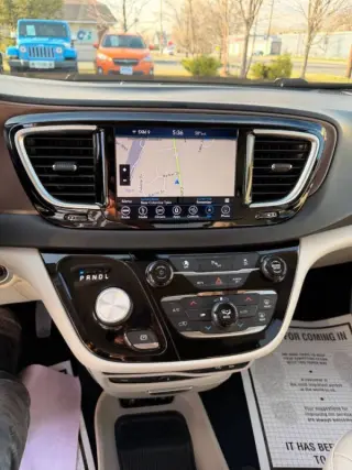 2018 Chrysler Pacifica Touring L Plus
