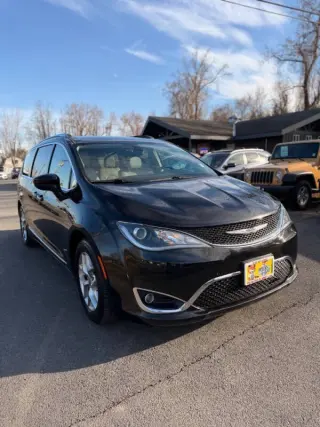 2018 Chrysler Pacifica Touring L Plus