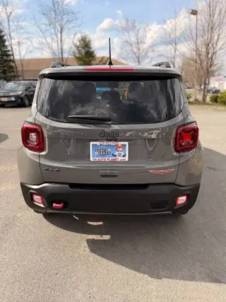 2021 Jeep Renegade Trailhawk