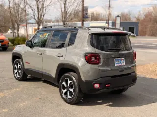 2021 Jeep Renegade Trailhawk
