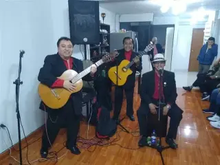 serenata con boleros de trio