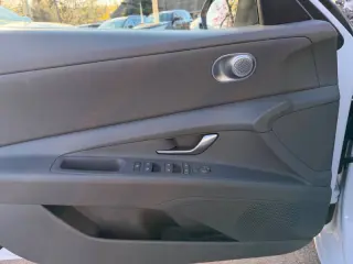 2021 Hyundai Elantra Hybrid Blue
