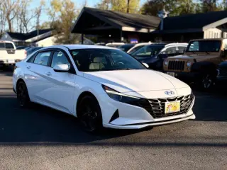 2021 Hyundai Elantra Hybrid Blue