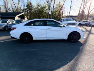 2021 Hyundai Elantra Hybrid Blue