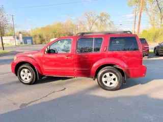 2006 Nissan Pathfinder S