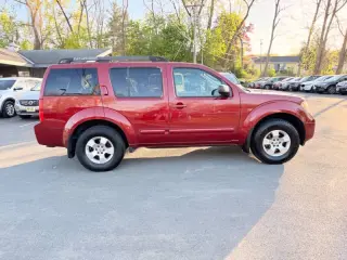 2006 Nissan Pathfinder S