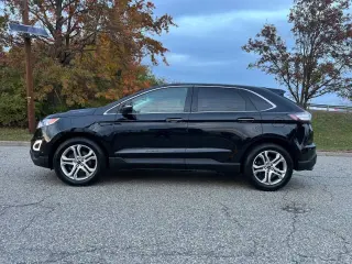2017 Ford Edge