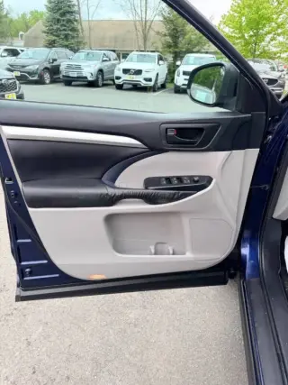 2015 Toyota Highlander LE Plus