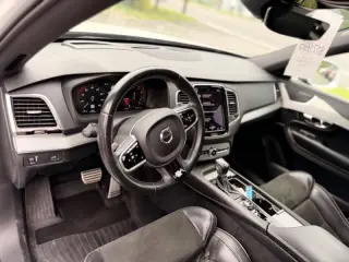 2017 Volvo XC90 T6 R-Design