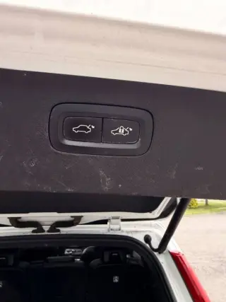 2017 Volvo XC90 T6 R-Design