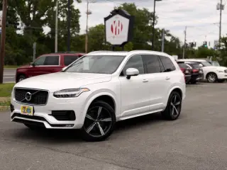 2017 Volvo XC90 T6 R-Design