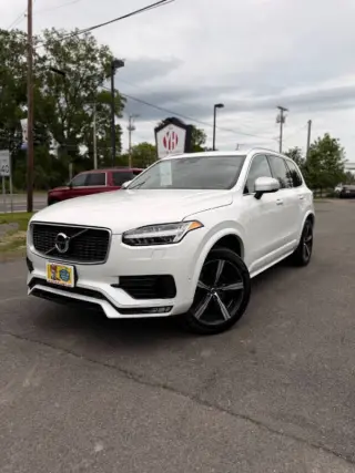 2017 Volvo XC90 T6 R-Design