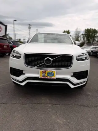 2017 Volvo XC90 T6 R-Design