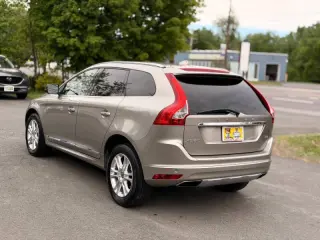 2016 Volvo XC60 T5 Drive-E Platinum