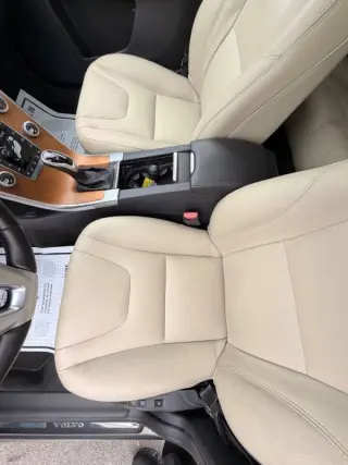 2016 Volvo XC60 T5 Drive-E Platinum