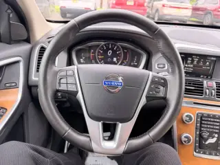 2016 Volvo XC60 T5 Drive-E Platinum