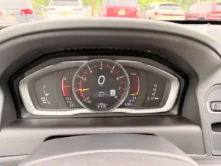 2016 Volvo XC60 T5 Drive-E Platinum