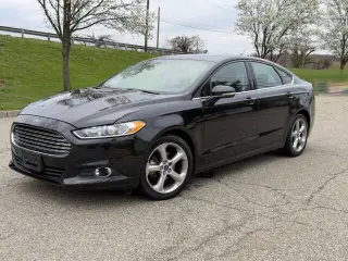2015 Ford Fusion
SE
