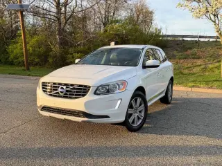 2016 Volvo XC60
T5 Premier