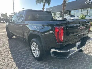 GMC Sierra 1500 2021 4x2 SLT 4dr Crew Cab 5.8 ft. SB
