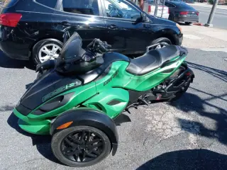 2012 Spyder Roadster