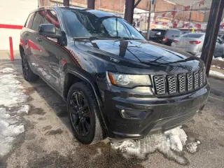 2017 Jeep Grand Cherokee Altitude