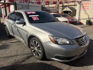 2013 Chrysler 200