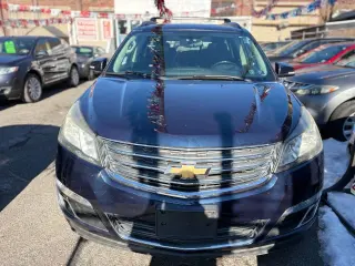 2017 Chevrolet Traverse
LT