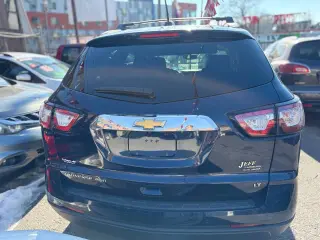 2017 Chevrolet Traverse
LT