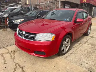 2012 Dodge Avenger
SXT