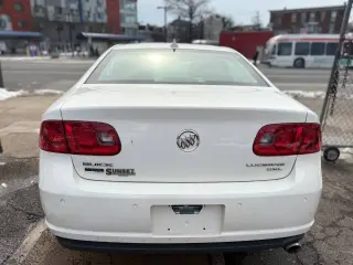 2010 Buick Lucerne
CXL