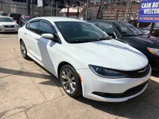 2015 Chrysler 200
S