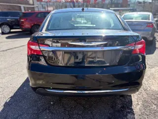 2013 Chrysler 200
Touring