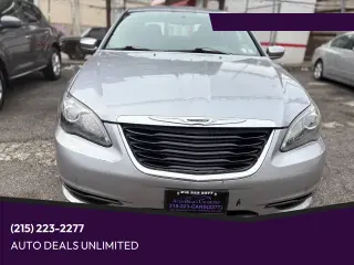 2013 Chrysler 200
Touring