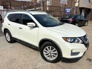 2019 Nissan Rogue
SV
