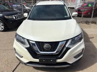 2019 Nissan Rogue
SV