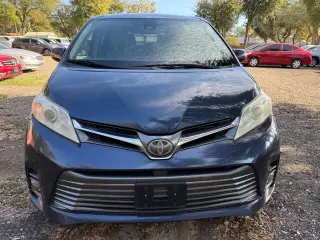 2018 Toyota Sienna