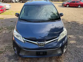 2018 Toyota Sienna