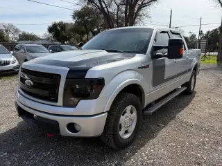 2013 Ford F-150
FX4