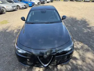 2018 Alfa Romeo Giulia
Base