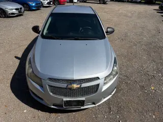 2013 Chevrolet Cruze
LS Auto