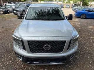 2018 Nissan Titan
SV