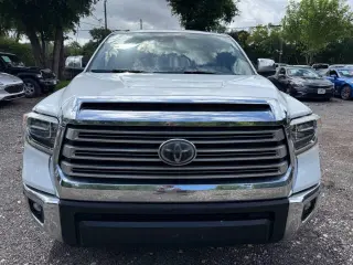2019 Toyota Tundra
Limited