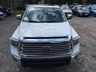 2019 Toyota Tundra
Limited