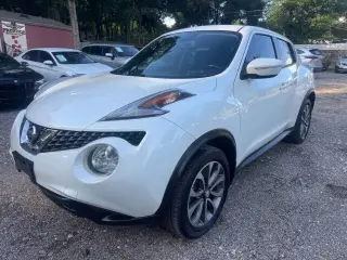 2017 Nissan JUKE
S